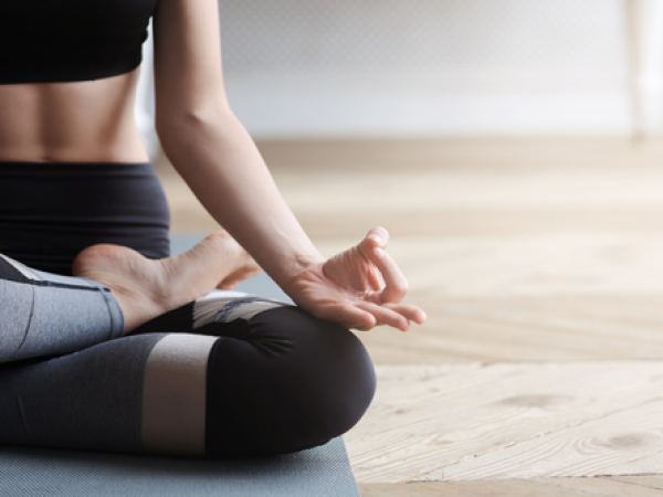 Yin Yoga Groepsles in Zuidhorn | Fysiotherapie HealthCentre
